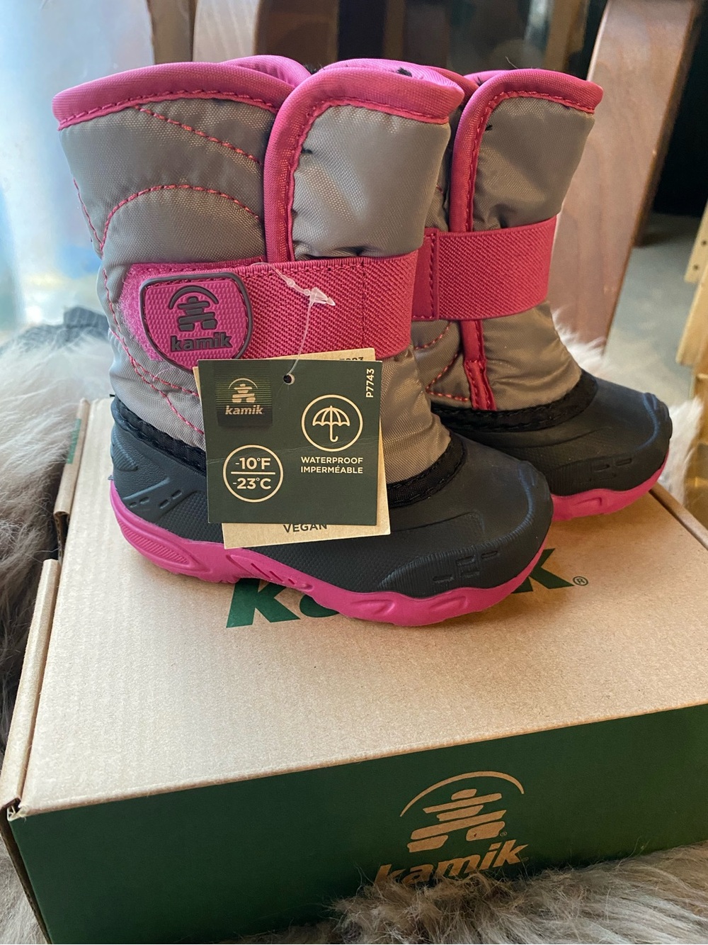 Kamik Snowbug Waterproof Pink and Gray Winter Boots, Toddler 5, NWT